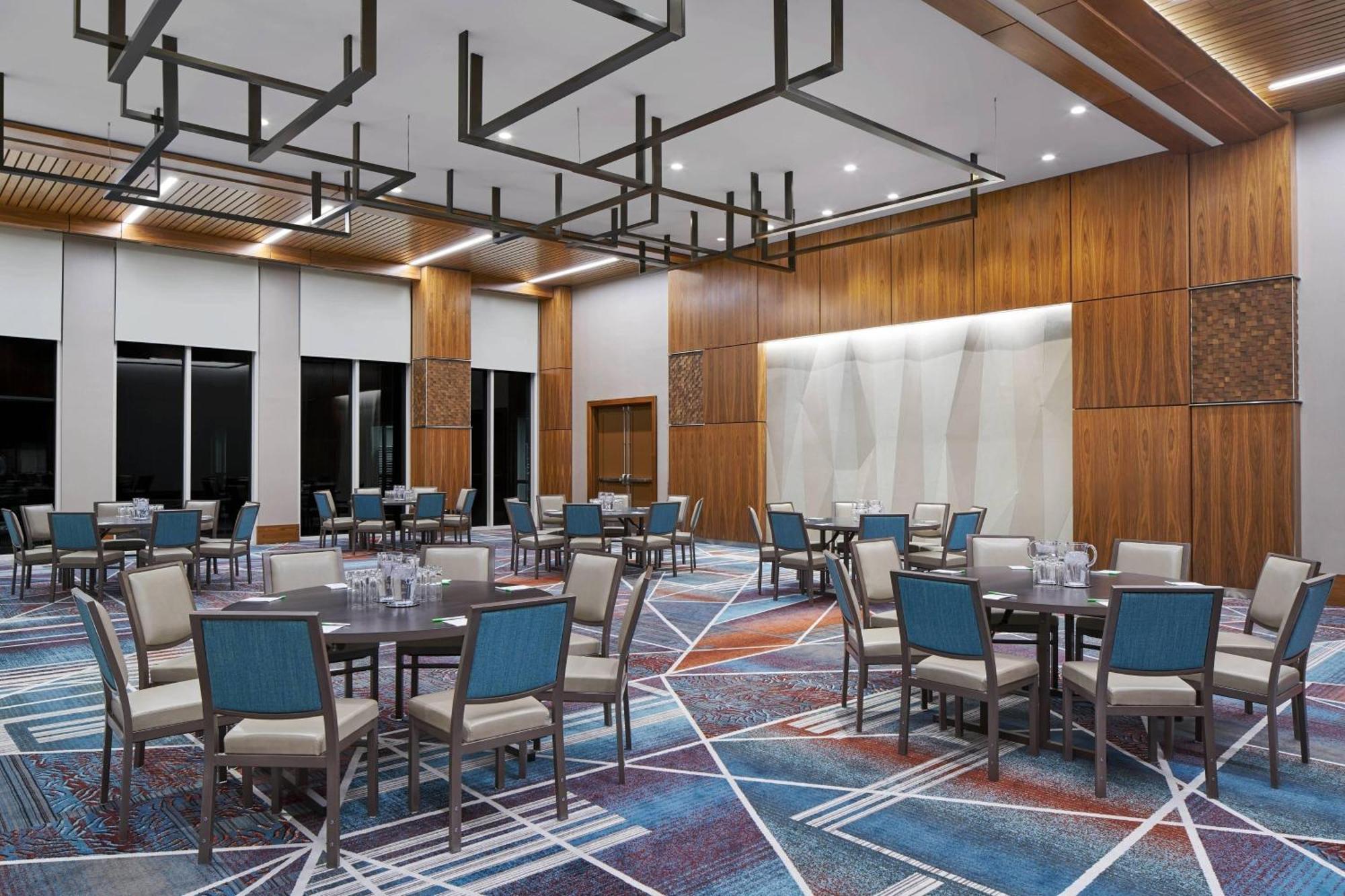 By Marriott Downtown/convention Center Hotel